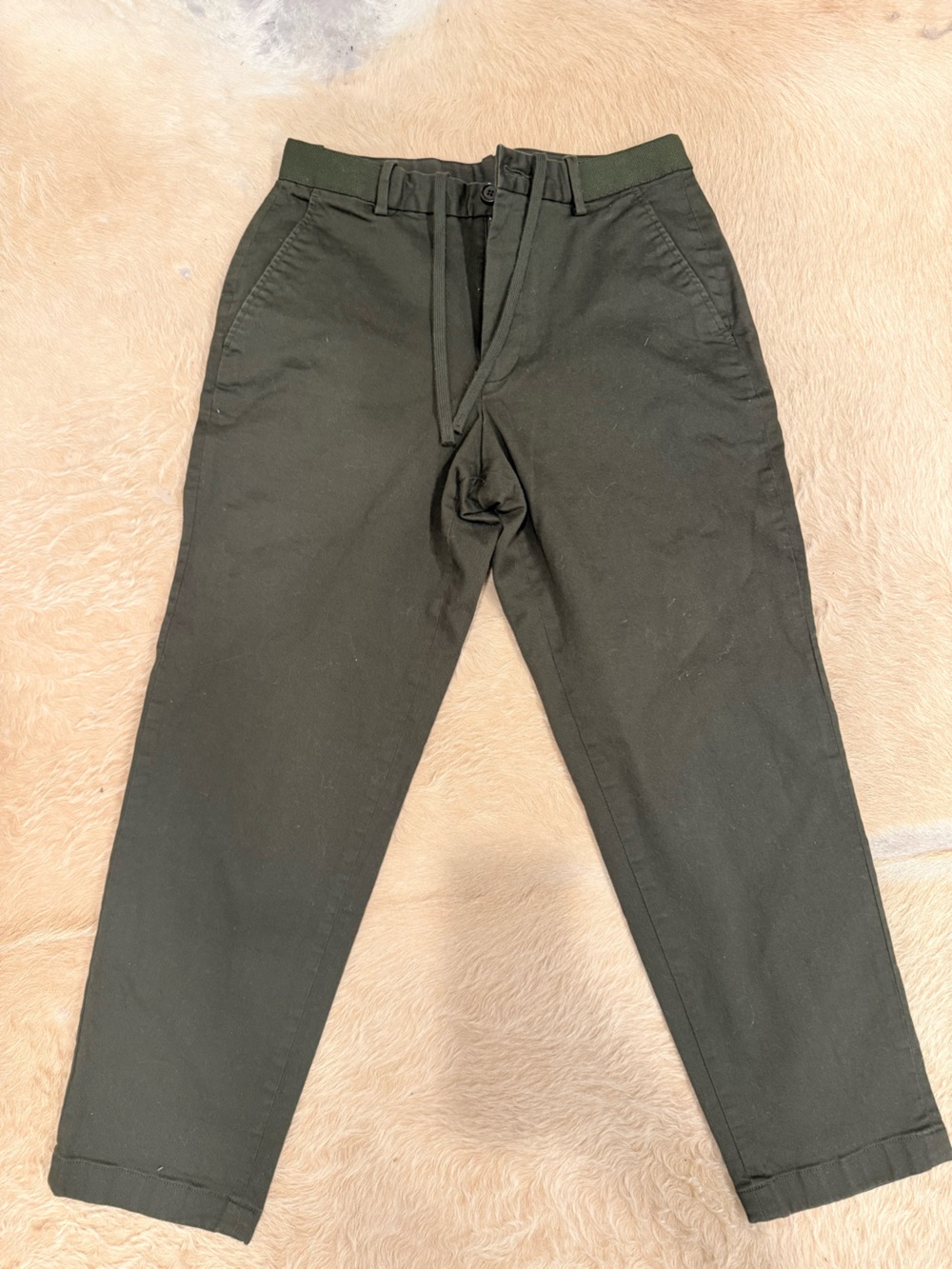 Uniqlo womens Dark Olive Chinos with drawstrings
